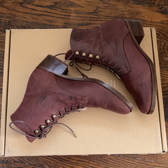 Christy Dawn Dawn Boot mahogany 8 NEW!! - Picture 4 of 8